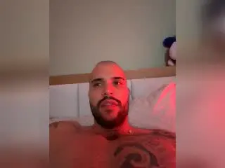 Xlovecam Free Porn Cam of MedellynDark