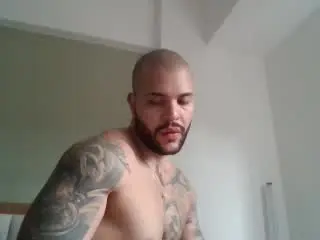 Xlovecam Live Sex of MedellynDark