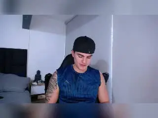 Xlovecam Adult Webcam of ChristianValenciano