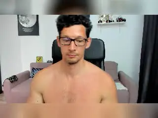 Xlovecam Free Live Porn of BrutusK