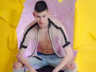 Xlovecam Sex Cam of JeanKarloLeone