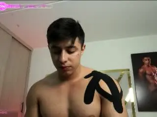 Xlovecam Free Porn Cam of DevinHunter