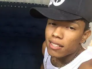Xlovecam Live Sex Cam of JuanmHata