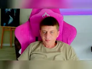 Xlovecam Nude Webcam of ShawtyMiaAndJack